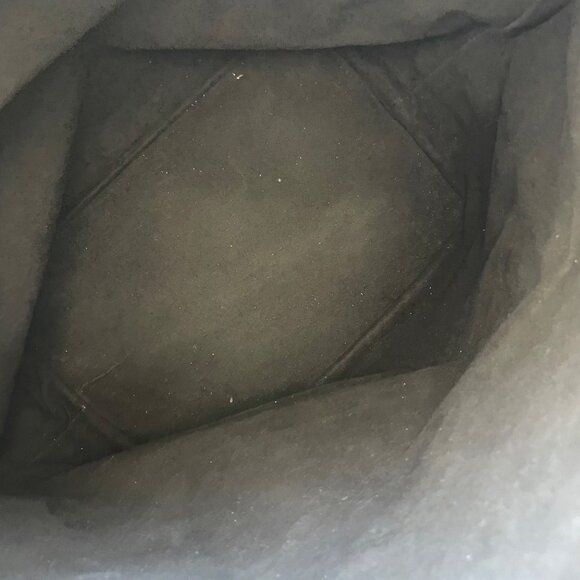 Louis Vuitton Black Epi Leather Noe Drawstring Bucket Bag With Adjustable Strap - Picture 12 of 16